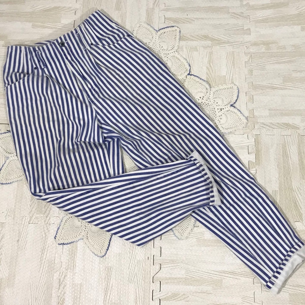 Unionbay Blue And White Striped Women Jeans